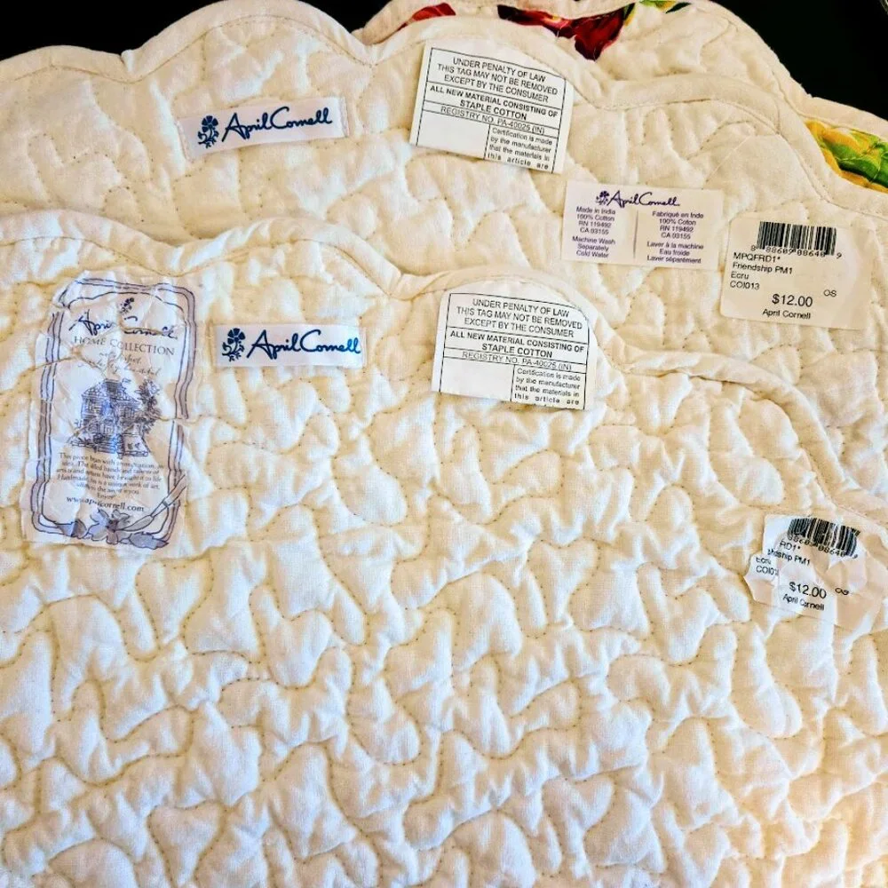 Set of 4 quilted‎ oval floral April Cornell placemants NWT